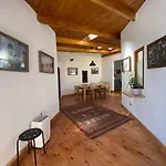 Casa Isabel 2 *