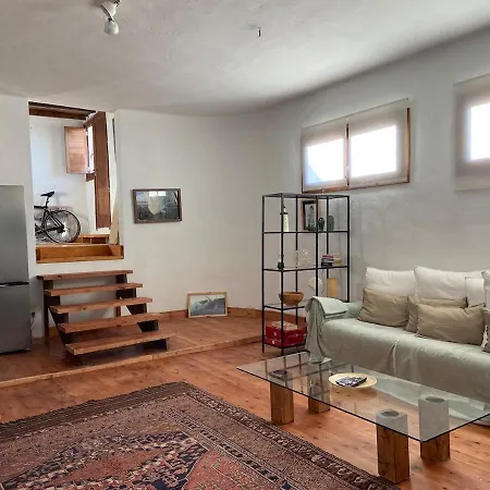 Casa Isabel 2 *